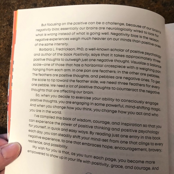 NEW: “A Year of Positive Thinking” by Cyndie Spiegel. - Picture 6 of 8